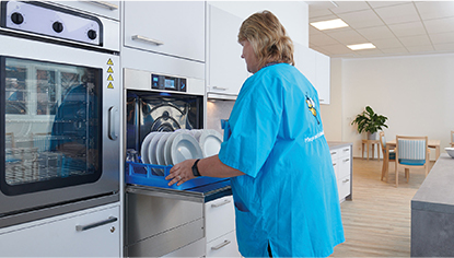 In che modo gli sterilizzanti a pressione orizzontale migliorano l'efficienza energetica e riducono i costi operativi a lungo termine